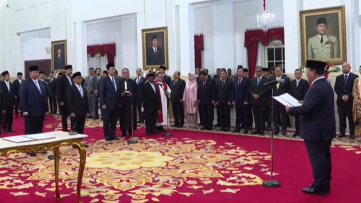 Screenshot 20241021 222653 YouTube 1 Potret, Penyebutan Nama Menteri Era Jokowi Oleh Presiden RI. Jakarta, Minggu (20/10/2024). (Redaksi / Kabarterdepan.com)