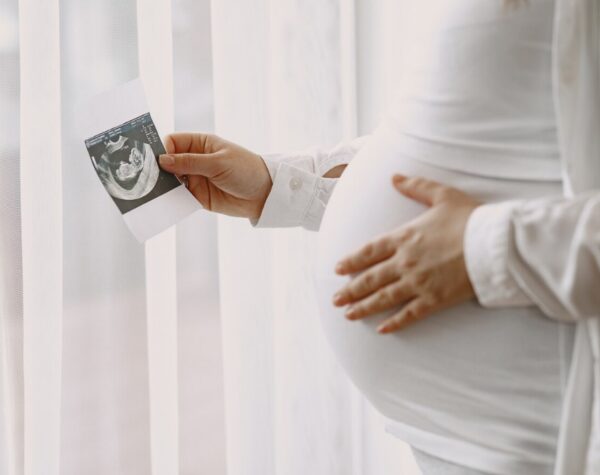 Ilustrasi wanita hamil (freepik)