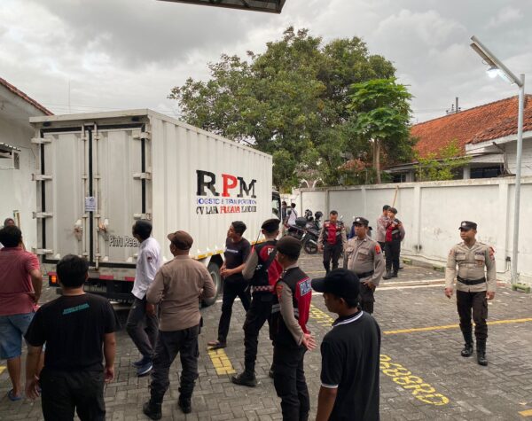 Surat Suara Tiba di Gudang KPU, Polres Lumajang Lakukan Pengamanan