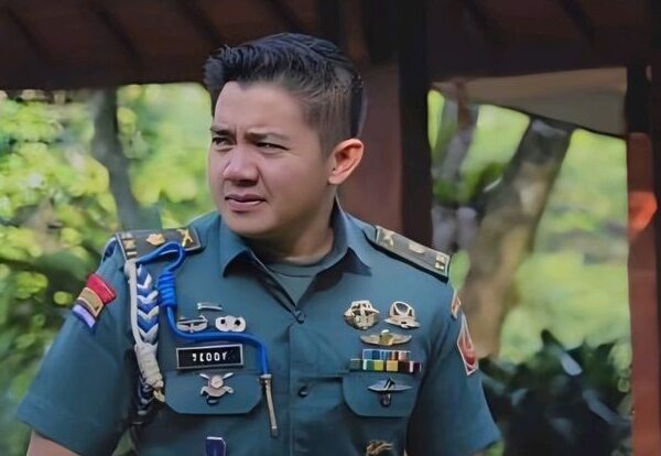 Sosok Mayor Teddy Idola Emak-emak yang Kini Jadi Sekretaris Kabinet Merah Putih