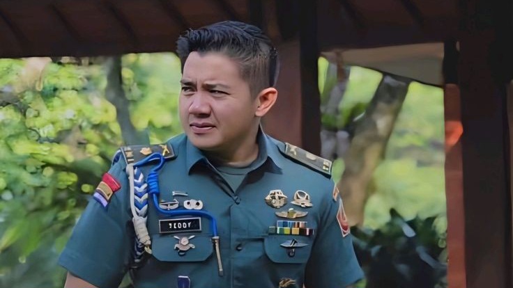 Sosok Mayor Teddy Idola Emak-emak yang Kini Jadi Sekretaris Kabinet Merah Putih