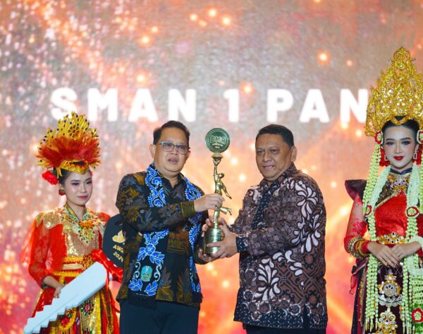 Pj Gubernur Jatim Tekankan Konsistensi Jaga Prestasi Tingkat Nasional dan Internasional