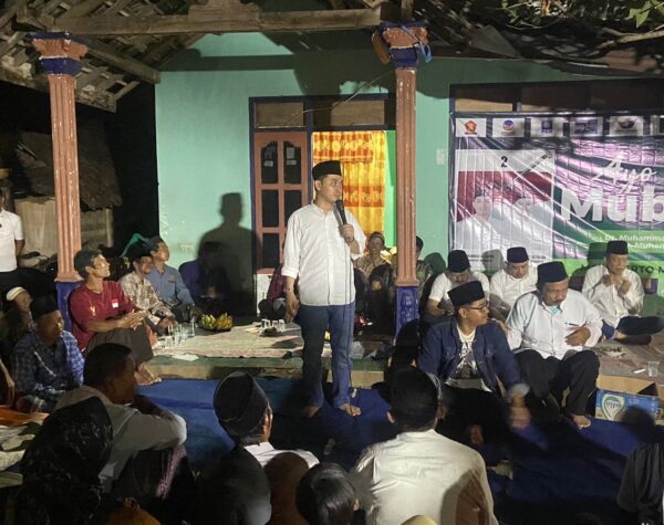 Gus Barra-Rizal Kampanye di Gondang, Warga Curhat Soal Kurangnya Air Bersih