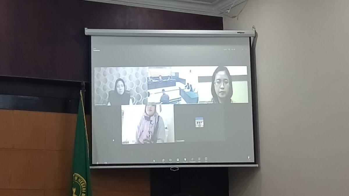Sidang secara daring yang dihadiri oleh saksi dan ahli. (Firda / Kabarterdepan.com)