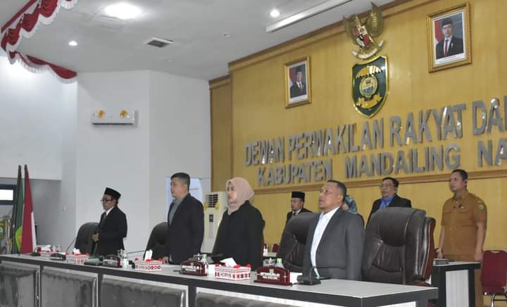 Sekda Madina Sampaikan Nota Pengantar Rancangan APBD Tahun 2025