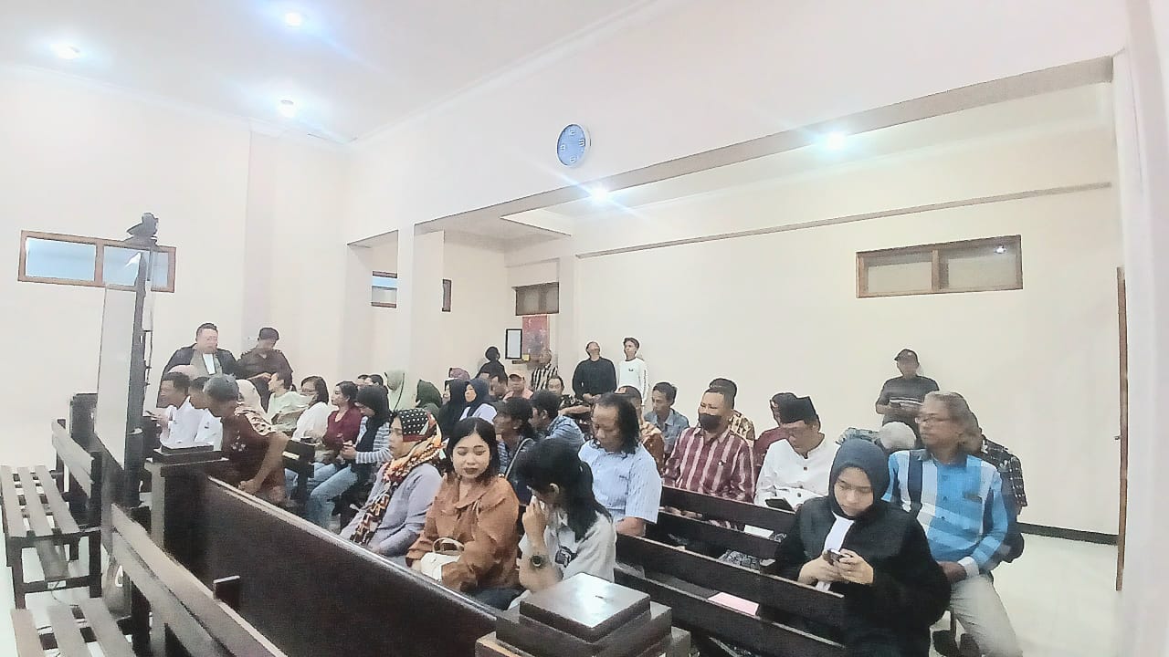 Suasana ruangan sidang. (Firda / Kabarterdepan.com)