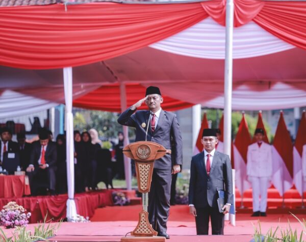 Pimpin Upacara Hari Pahlawan, Pjs Bupati Jember: Momentum Implementasi Nilai Kepahlawanan