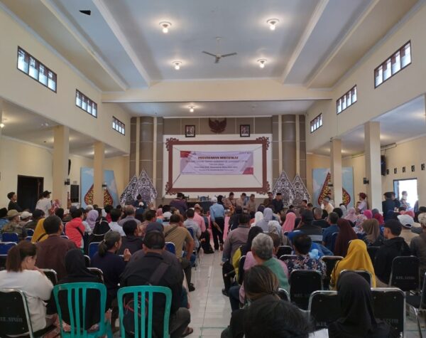 BPN Kota Batu Bagikan 505 Sertifikat Tanah Program PTSL 2024 untuk Warga Kelurahan Sisir