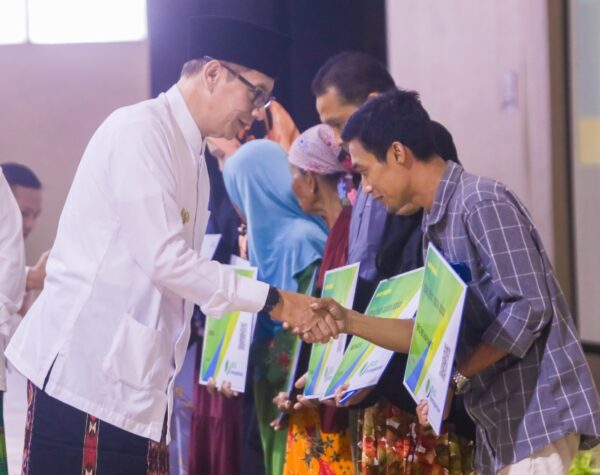 Pemkab Jember Luncurkan Belasan Ribu Jaminan Sosial Tenaga Kerja Buruh Tani Tembakau