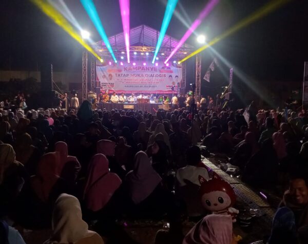 Ribuan Warga Ngoro Dukung Gus Barra-Rizal, Paslon Mubarok Optimis Menang Mutlak