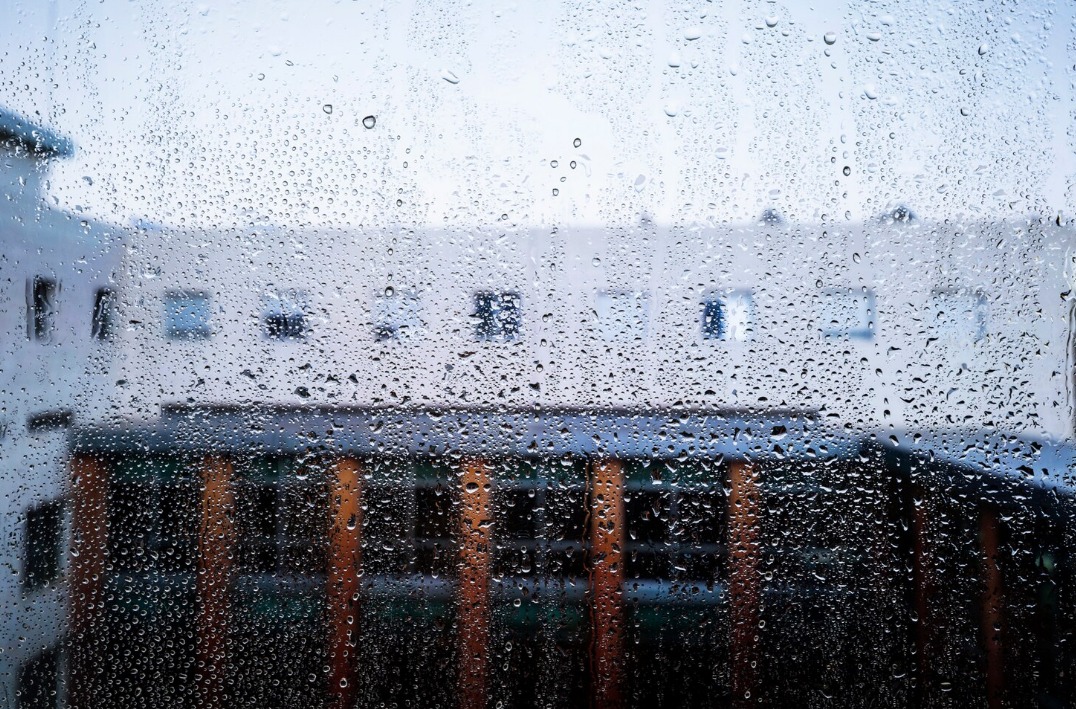 Ilustrasi cuaca hujan (freepik)