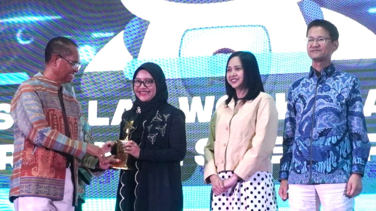 foto ke 1 Penghargaan Stellar Workplace Award 2024