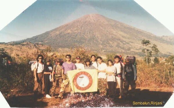 Tiket Mendaki Gunung Rinjani Naik 100%! Simak Detail Harga dan Aturannya yang Perlu Kamu Tahu!