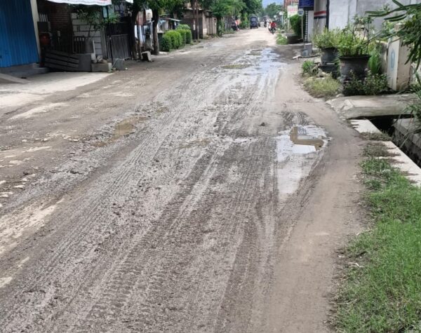 Jalan Wisata Jolotundo Rusak Berat, Warga Desa Karangsono Berharap Jalan Diperbaiki