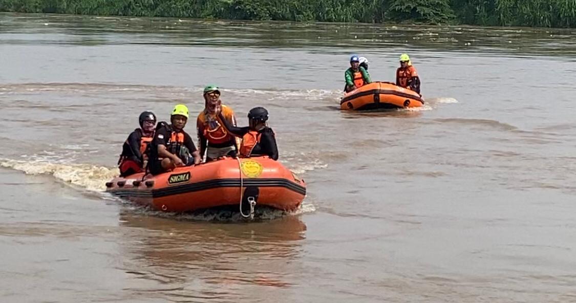 Disisir hingga ke Porong, Tim SAR Belum Temukan Teguh di Hari Ke-3