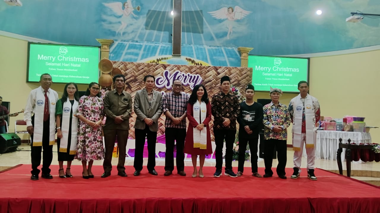 Indahnya kebersamaan Perayaan Natal 2024 di GPIB Immanuel Mojokerto, Gusdurian Mojokerto pun hadir, Jumat (27/12/2024) (Innka / Kabarterdepan.com)
