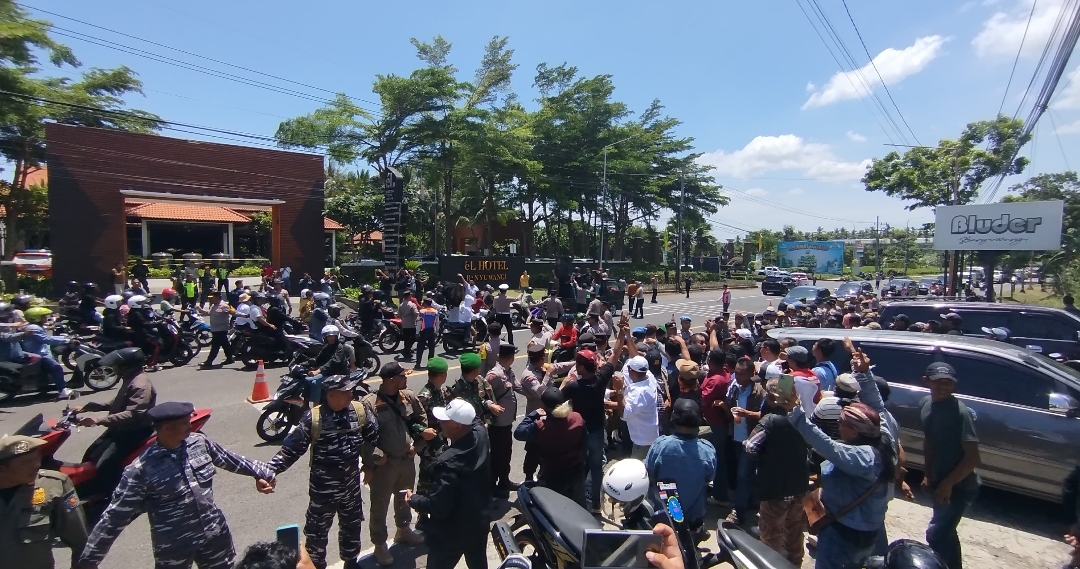 Ratusan Personel Polresta Banyuwangi Diterjunkan Kawal Rekapitulasi Suara Pilkada