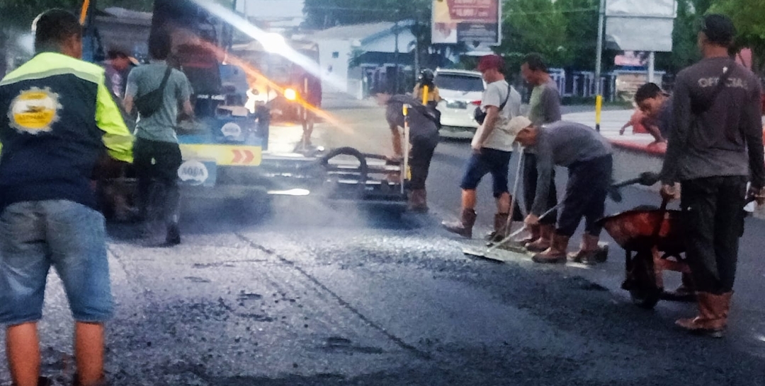 Pengaspalan Jalan Kota Purwodadi Dikebut, DPUPR Grobogan Targetkan Rampung 23 Desember