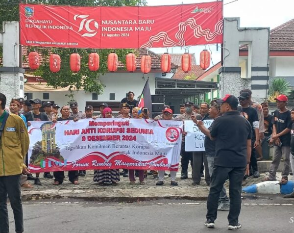 Dugaan Korupsi di Sejumlah Desa dan Kelurahan Belum Tuntas, FRMJ Geruduk Kantor DPMD dan Kejari Jombang
