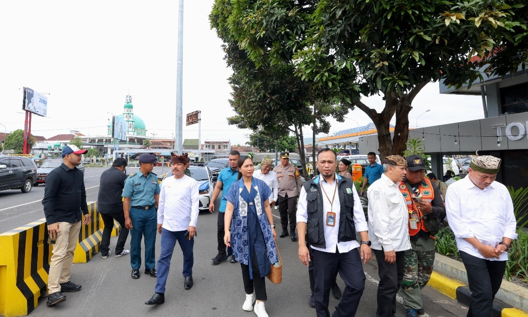 Tinjau Pelabuhan Ketapang Banyuwangi, Begini Saran Wamenpar untuk Sambut Momen Libur Nataru