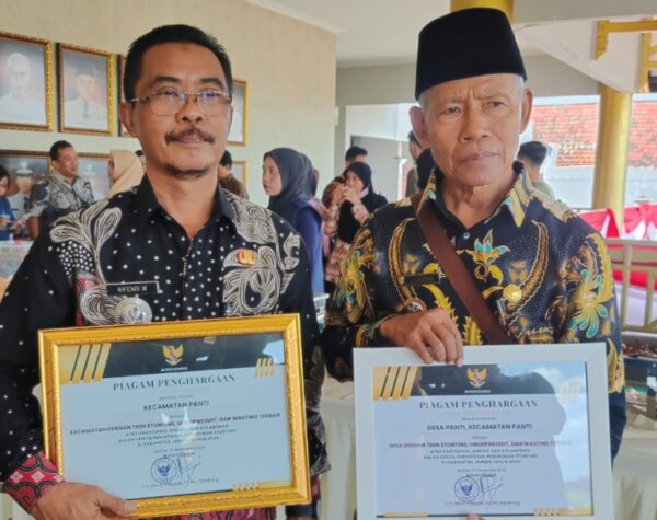 Sukses Turunkan Angka Stunting, Kades Panti Terima Reward dari Pemkab Jember