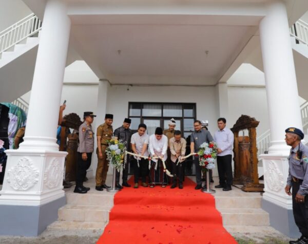 Resmikan Gedung Raden Singojoyo di Kelurahan Temas, Ini Harapan Pj Wali Kota Batu
