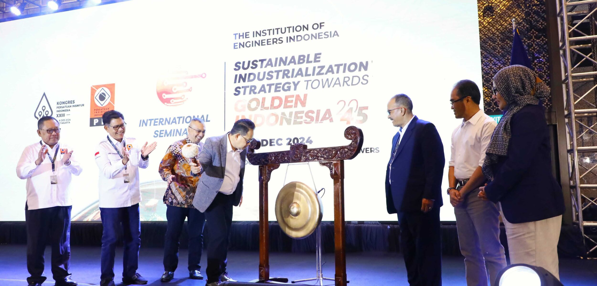 fb2a22054c0f5b459c8a53555ec2f9eb