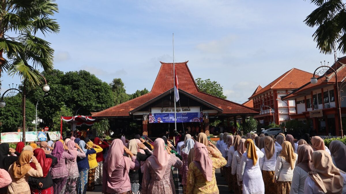 peringati hari ibu 2024 pemkab mojokerto gelar upacara phi berpesertakan perempuan 20241224 182443 1 peringati hari ibu 2024 pemkab mojokerto gelar upacara phi berpesertakan perempuan 20241224 182443