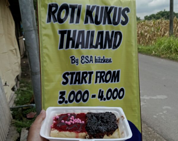 Pedagang Roti Kukus Mojokerto Tetap Stabil Meski Harga Elpiji Naik