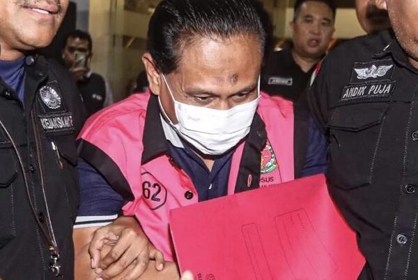 Temuan Mengejutkan, Kejagung Temukan Uang Rp 21 Miliar di Mobil Rudi Suparmono