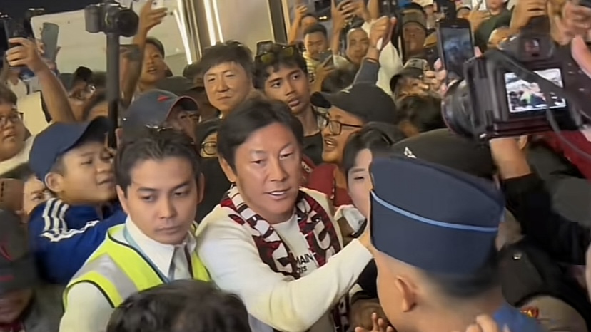 5288C400 24E0 43DA 8A3C 2646094EDA2A