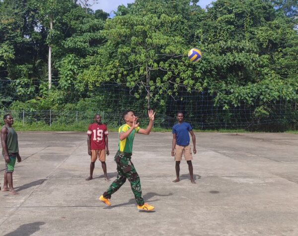 Bersatu dalam Olahraga, Bangun Kekompakan Satgas Yonif 503/Mayangkara Bersama Masyarakat Papua