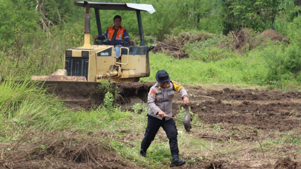 Polres Mojokerto Kota Optimalkan Lahan Tidur untuk Penanaman Jagung, Dukung Program Asta Cita Presiden Prabowo