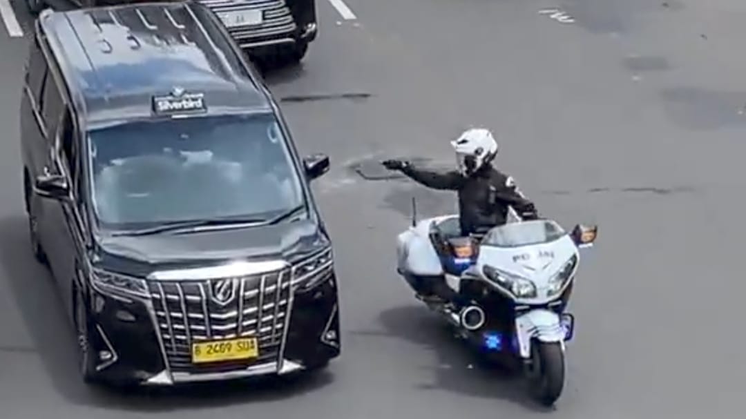 Mengenal Plat Nomor Kendaraan Pejabat Negara, Polemik Mobil RI 36 dan Aksi Polisi Patwal yang Viral