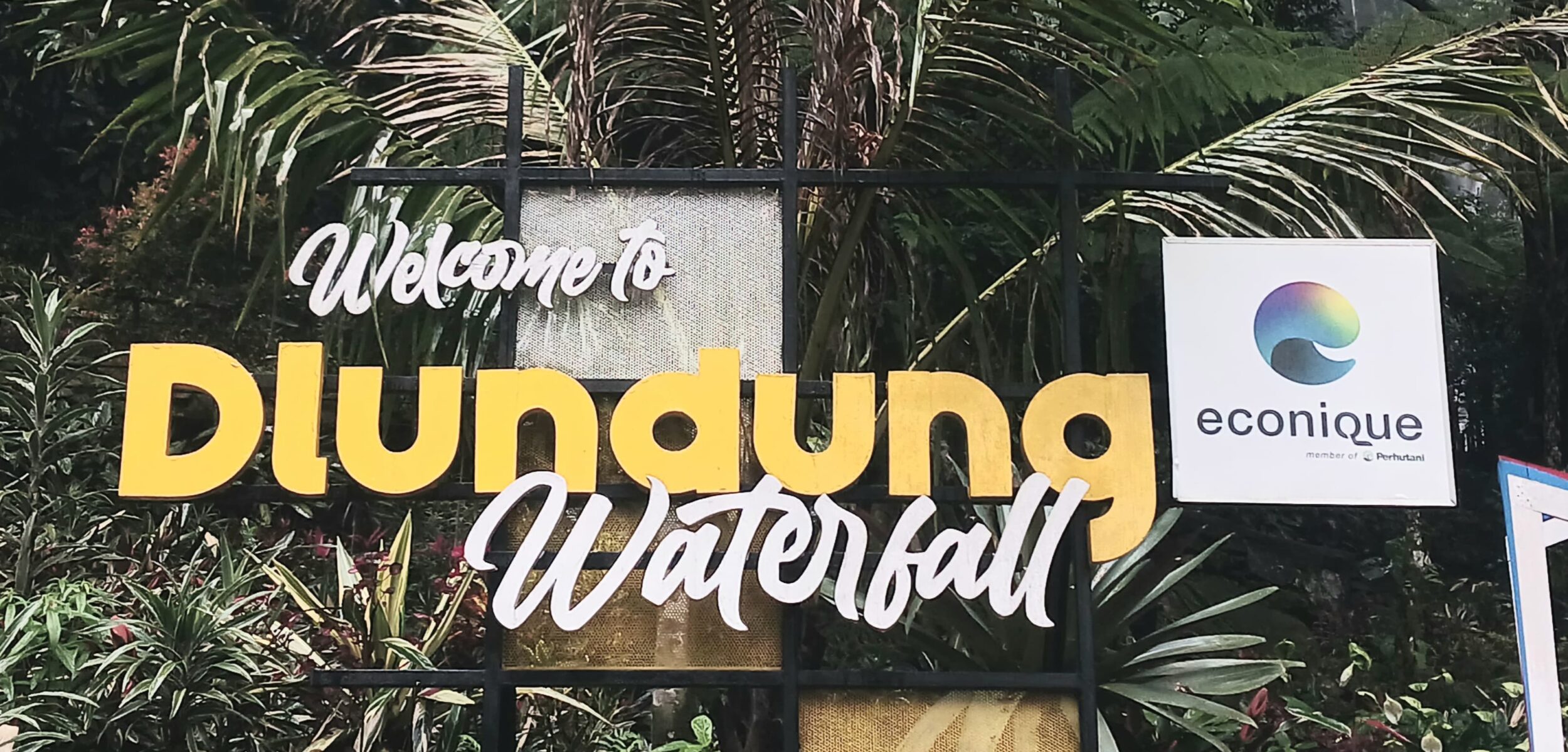 Menjelajahi Keindahan Air Terjun Dlundung Mojokerto, Pesona Alam di Lereng Gunung Welirang