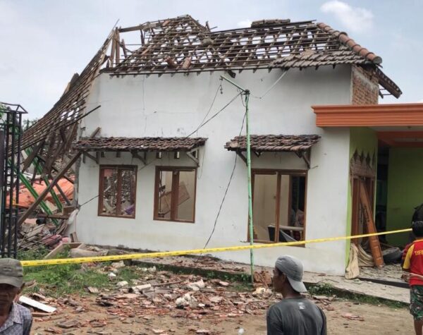 Ledakan di Puri Mojokerto, Ibu dan Balita Meninggal Dunia