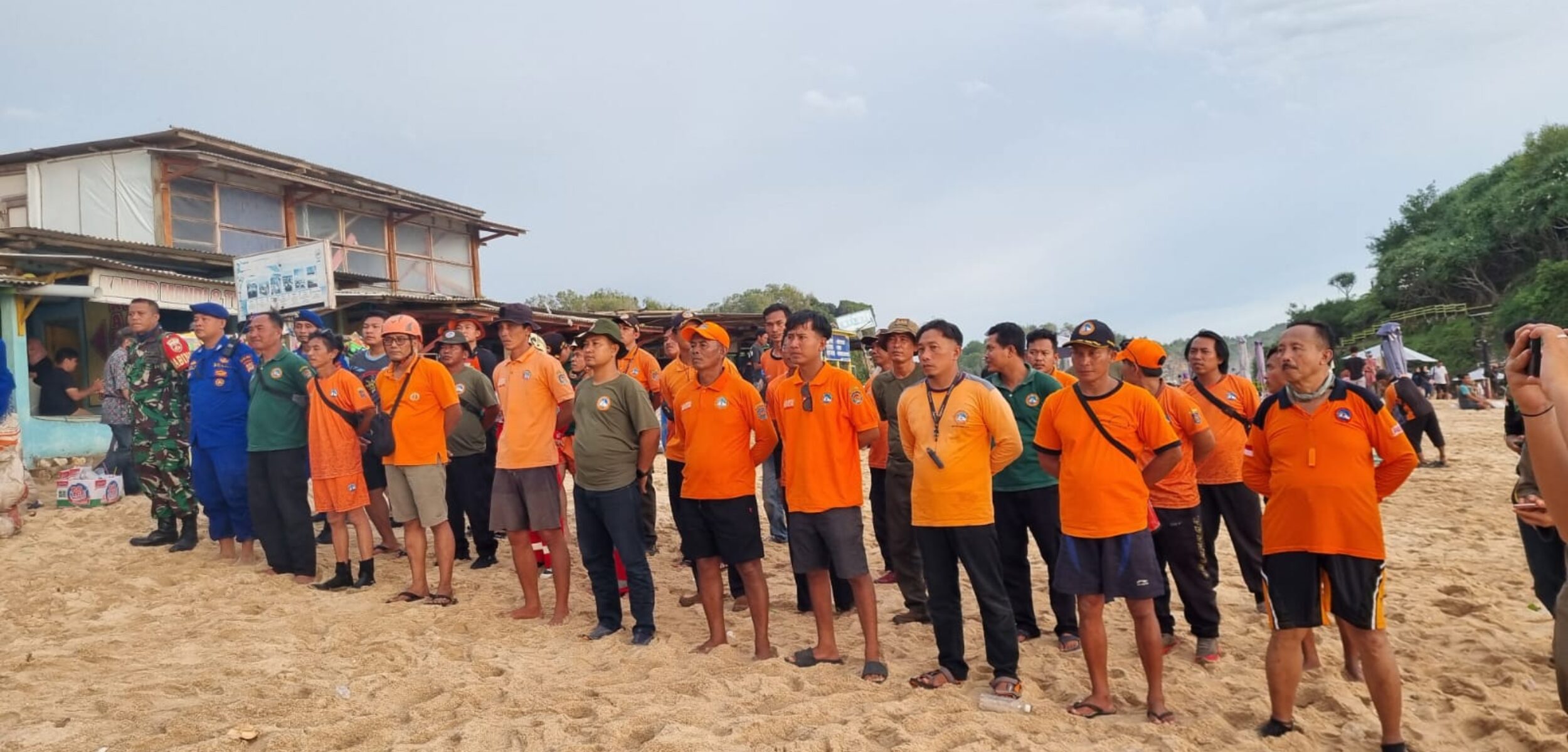 1 Siswa SMP Mojokerto yang Hilang di Pantai Drini Belum Ditemukan, Pencarian Dilanjukan Besok