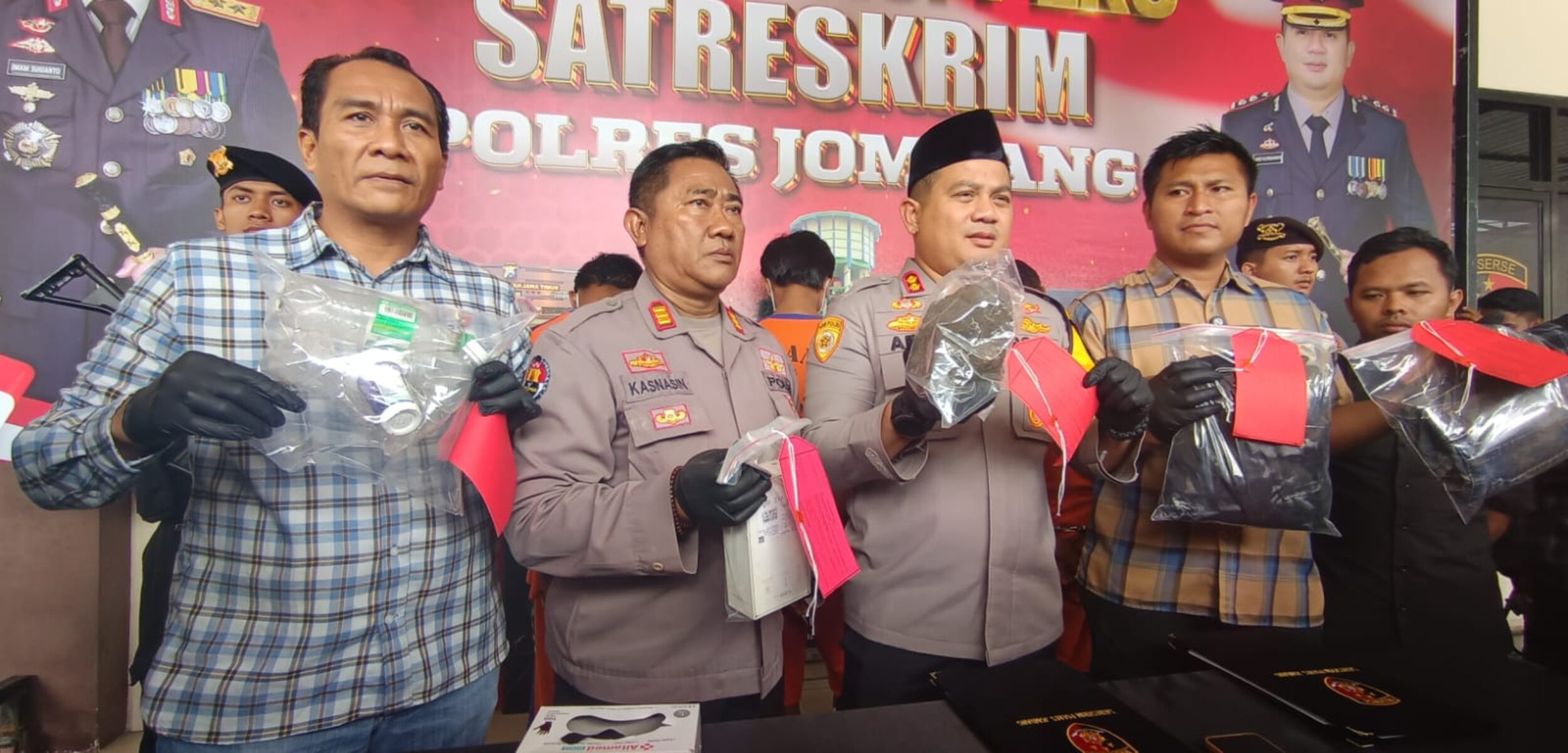 6 Tersangka Pembunuhan di Hutan Marmoyo Jombang Dibekuk Polisi