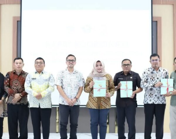 Pemkab Madina Terima 154 Sertifikat Aset Daerah dari BPN