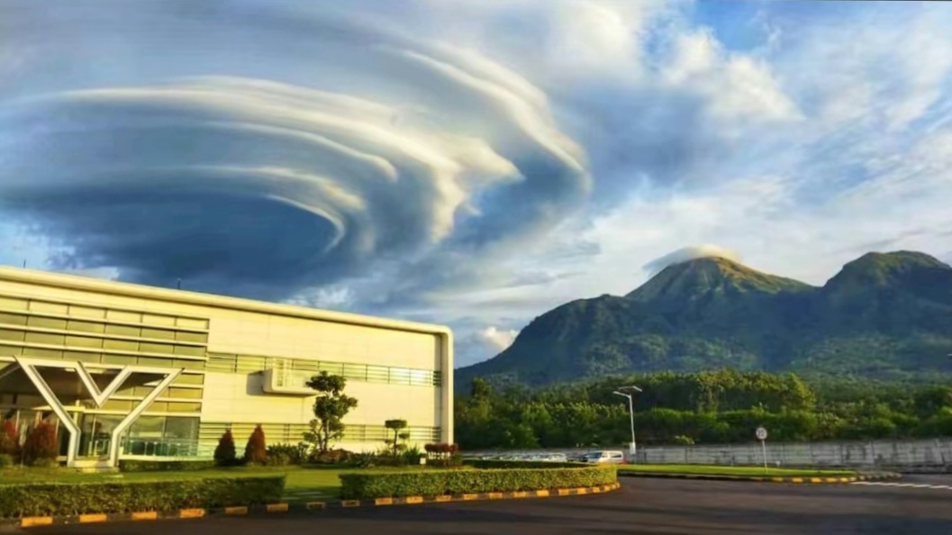 Fenomena Awan Pusaran di Gunung Penanggungan, BMKG Jelaskan Fakta dan Risikonya