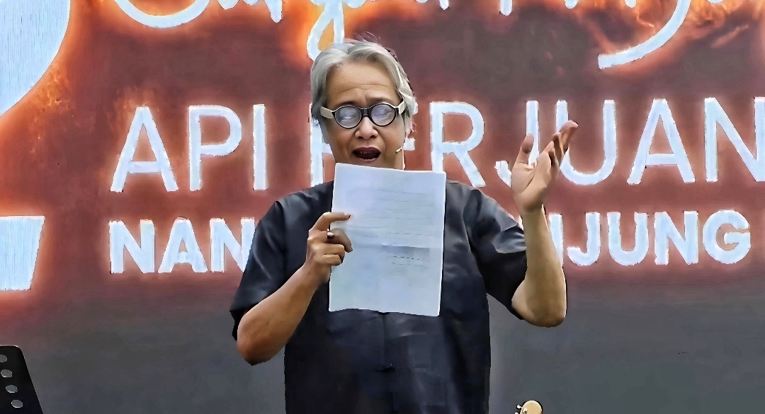 Butet Kartaredjasa Bawakan Puisi “Dibakar Luka” di HUT ke-52 PDIP, Bicara Pengkhianatan Bangsa