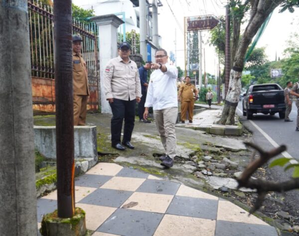 Pembangunan Pedestrian di Kota Batu Gunakan Inovasi Teknologi Terkini