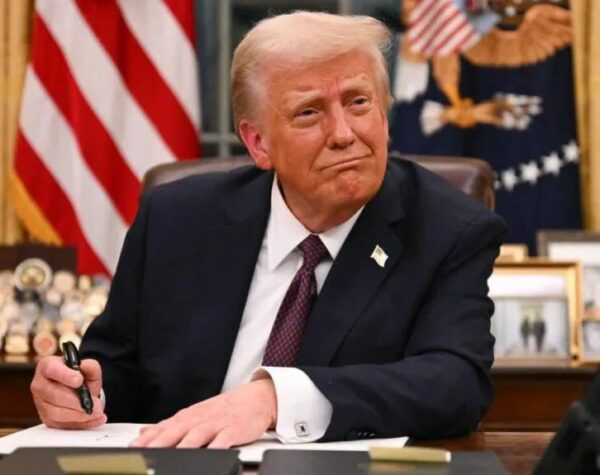 Beri Tenggat Waktu, Trump Tunda Pelarangan TikTok