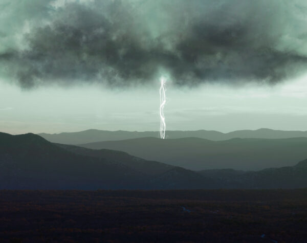 Prakiraan Cuaca Hari Ini dan Besok (4/2) Kota Mojokerto, Hujan Disertai Petir