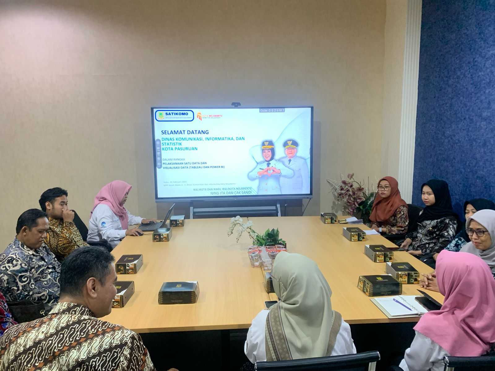 32bbae3bf1fd0da45af67f7b7cc33780