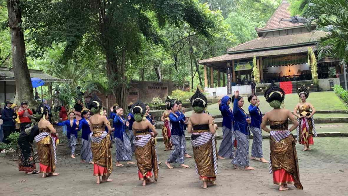 3C7875D8 FB8A 4914 B5E3 C7D386B91C2D 2 3C7875D8 FB8A 4914 B5E3 C7D386B91C2D