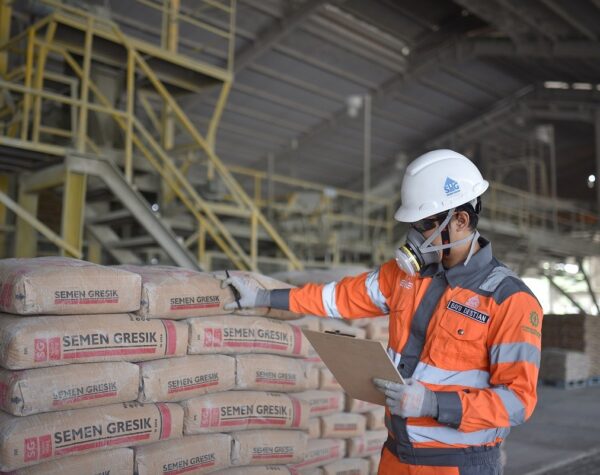 Harga Bapokting Jawa Timur: Semen Gresik 40 Kg Dibanderol Rp50.000