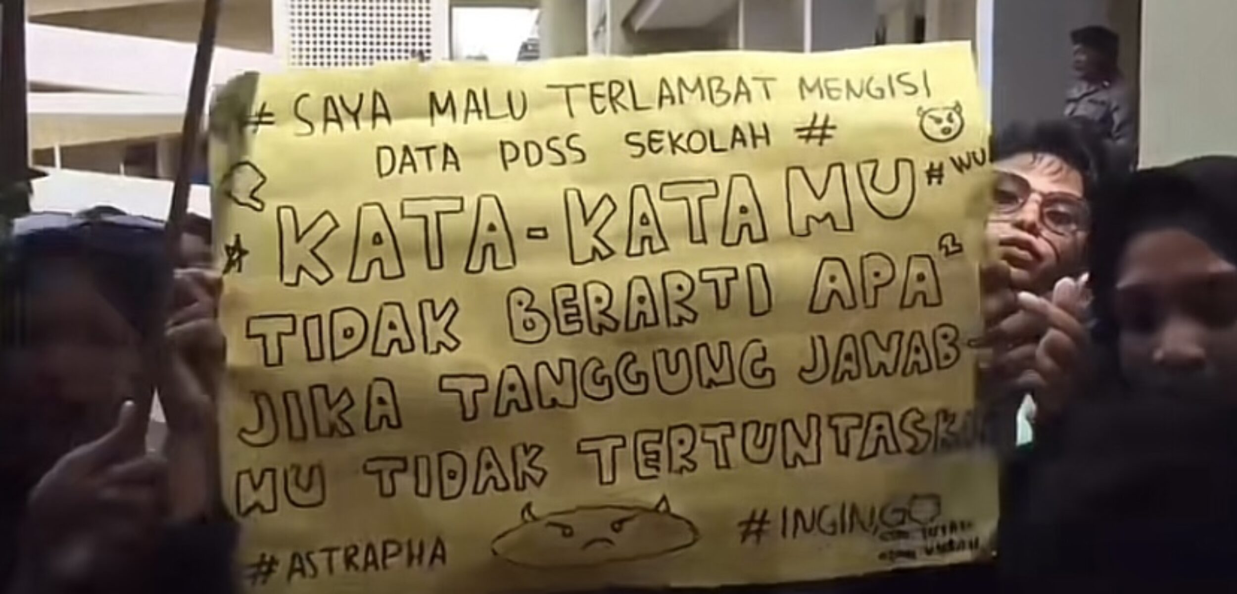 981CE564 3257 4872 8DF6 011271C13DF2