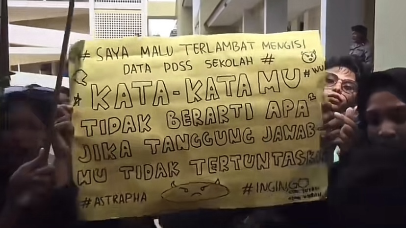 981CE564 3257 4872 8DF6 011271C13DF2