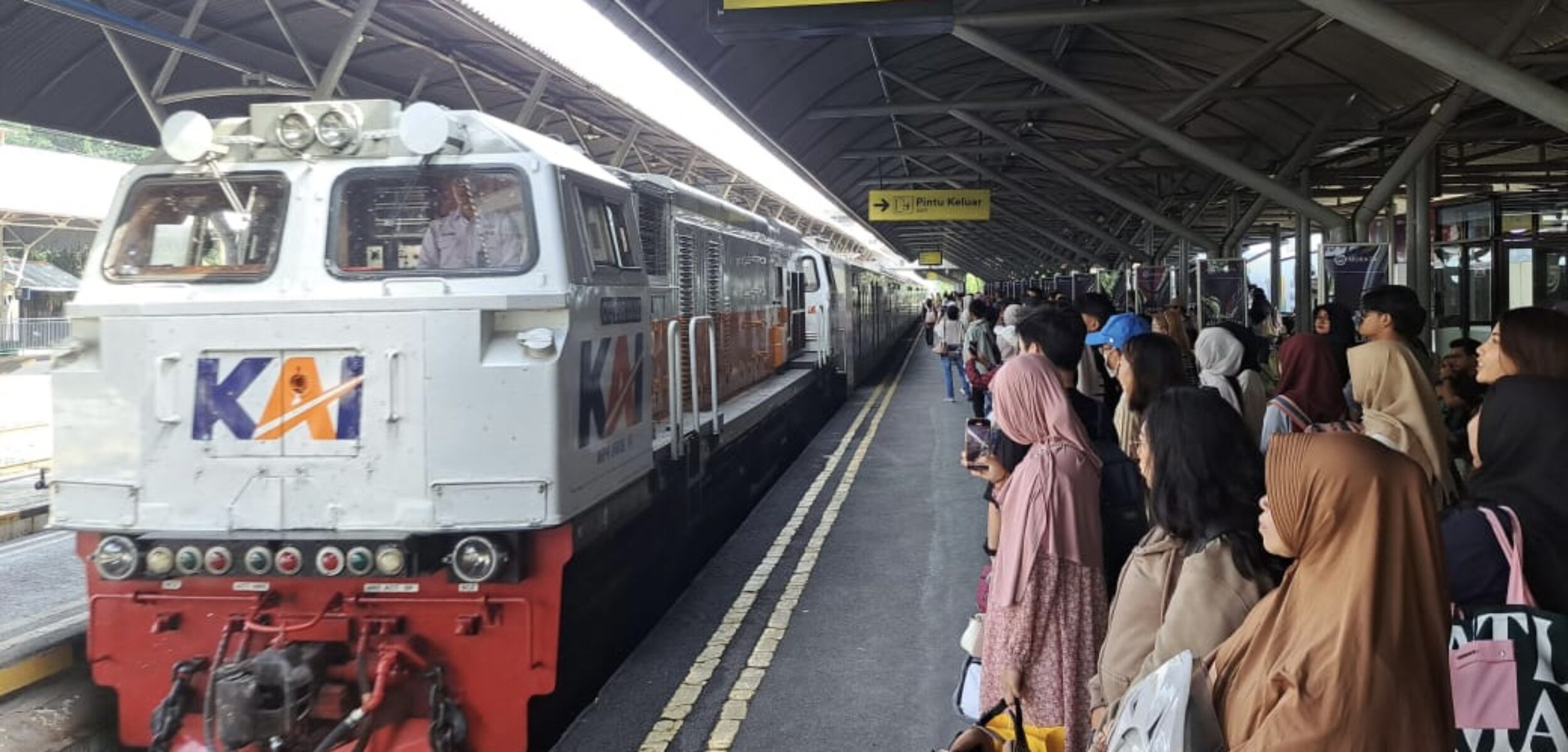 CC43CDFA C24D 4EB3 B1D3 E2AC2461E9D0